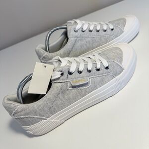 NEW w/Tags Rocket Dog Light Gray & White Cheery Platform Sneakers Shoes 10